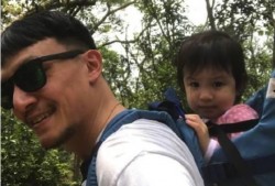 王老师爬山爆料视频,揭秘神秘山巅爆笑瞬间